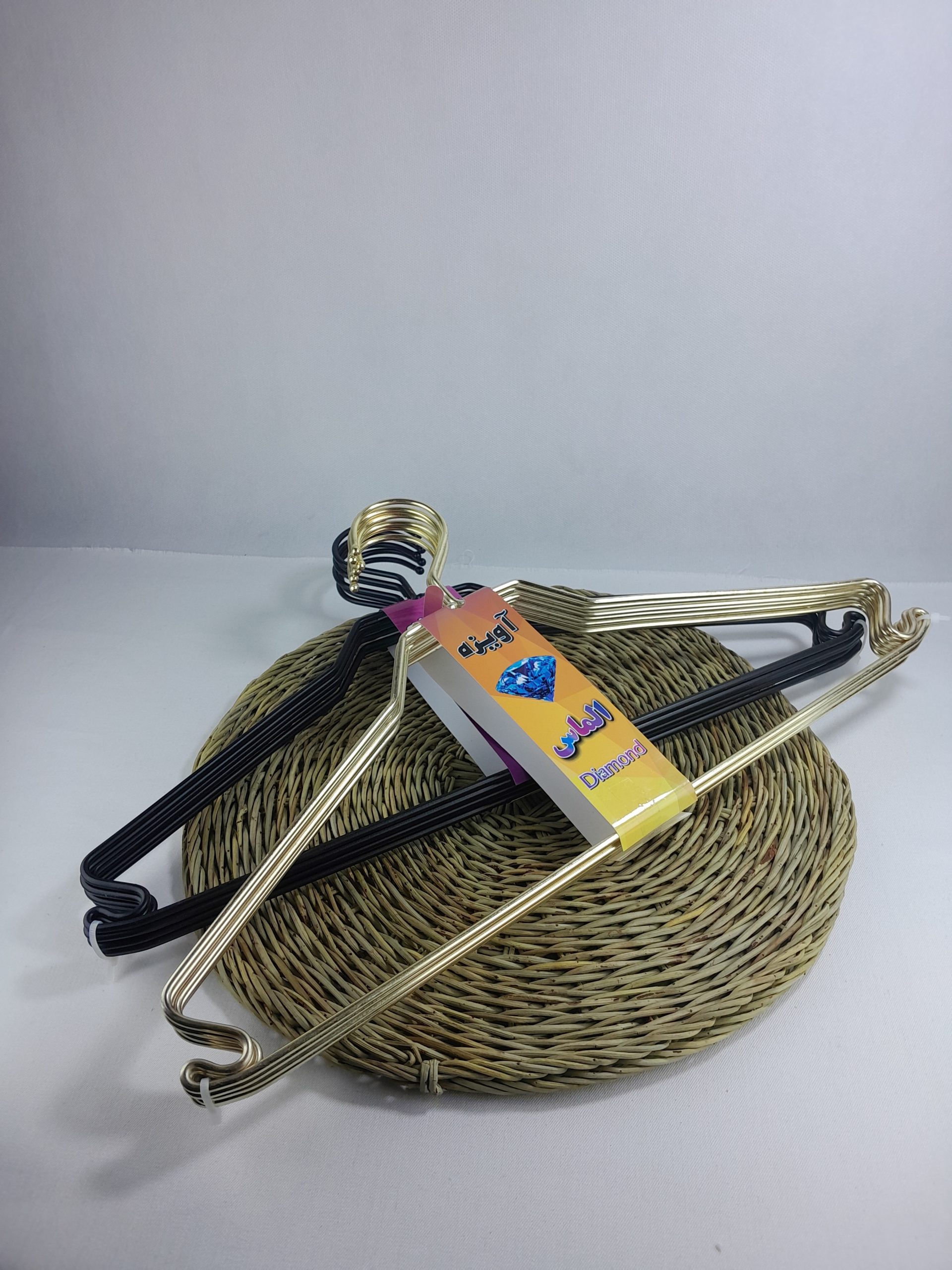 چوب لباسی مشگی الماس